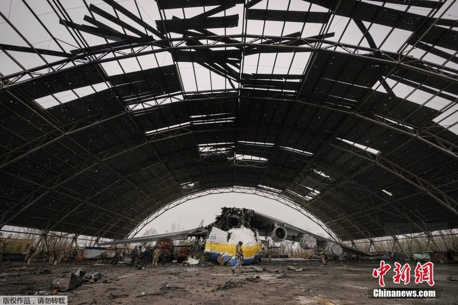 Уничтоженный украинской армией Ан-225 Мрия, фото 1